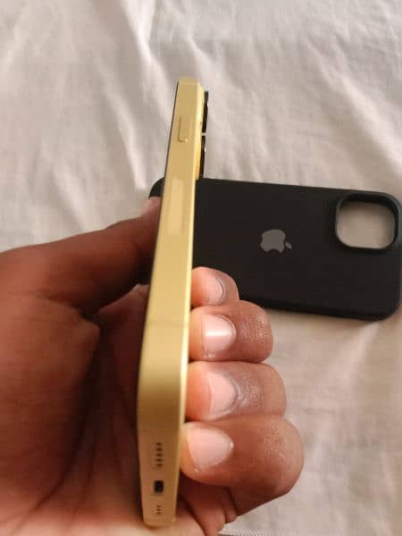 I phone 14 128GB 86%bettry condition 10/10 no open no reper with box 4