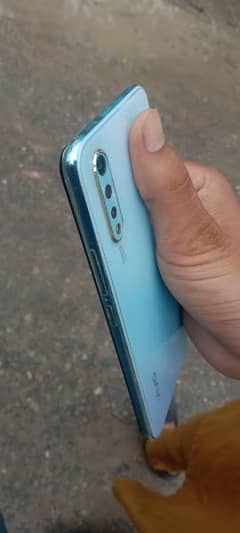 Vivo S1    4/128