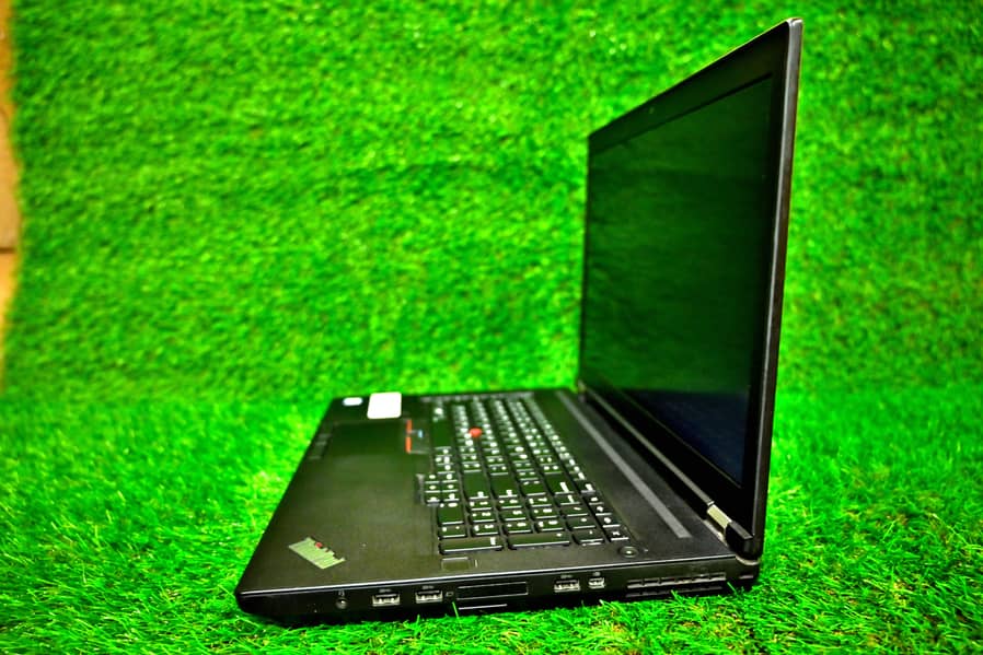 Lenovo ThinkPad P71 Intel® Core™ i7 i7-7700HQ Mobile Workstation 17.3" 4