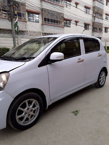 Toyota Pixis Epoch 2015 6