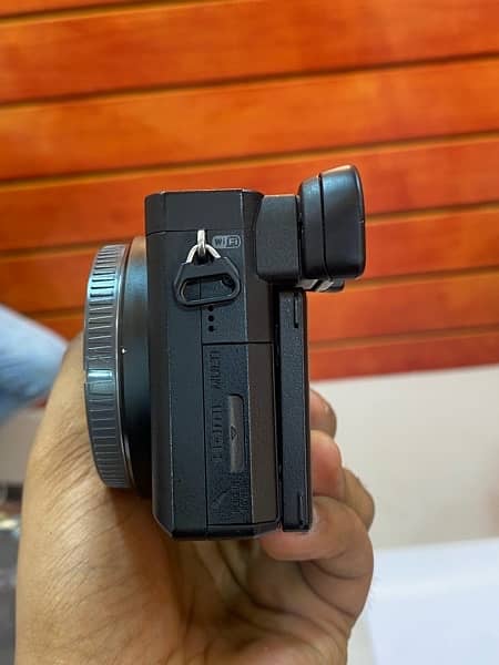 Sony alpha 6500 Mint Condition, 7k Shutter, Sony 6500 complete box 4