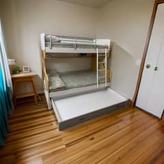 Triple bunk Bed with 2 mattresses