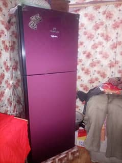 Dowlance medium Refrigerator urgent sale