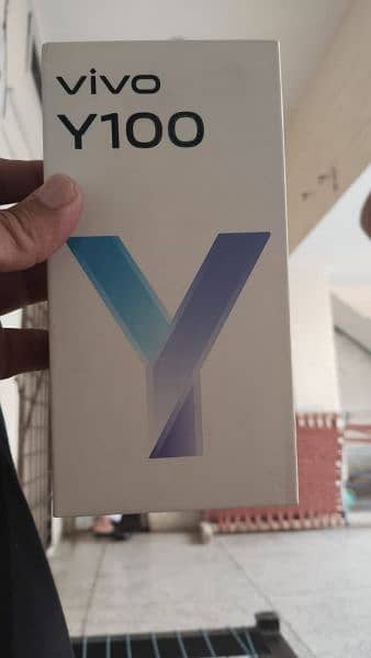 Vivo Y100 for sale only one month use 9