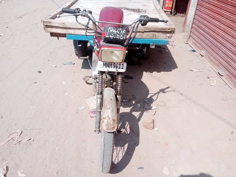 pahta riksha . number 03015998101 5