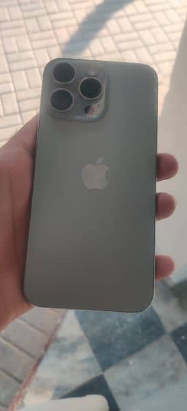 iphone 15 pro max 2