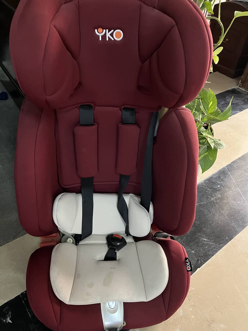 carseat available 0