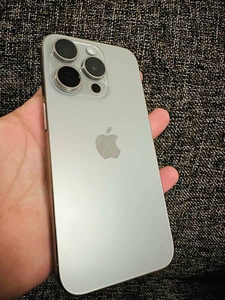 IPHONE 15 PRO 128 GB 0