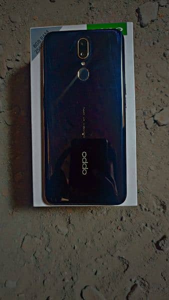 oppo f11.8/256  with just box 2