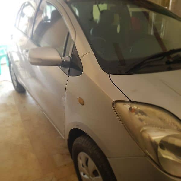 Toyota Vitz 2006 7