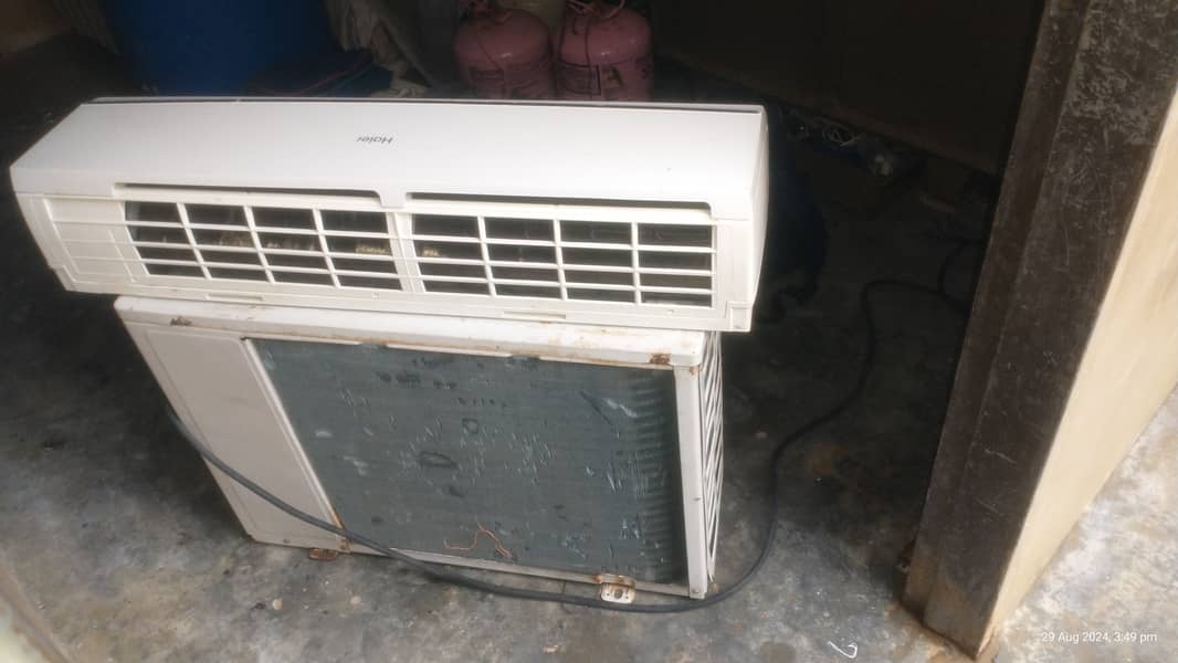 HAIER 1.5 ton running condition non inverter complete accessories 2