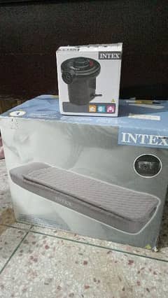 single intex air mattress