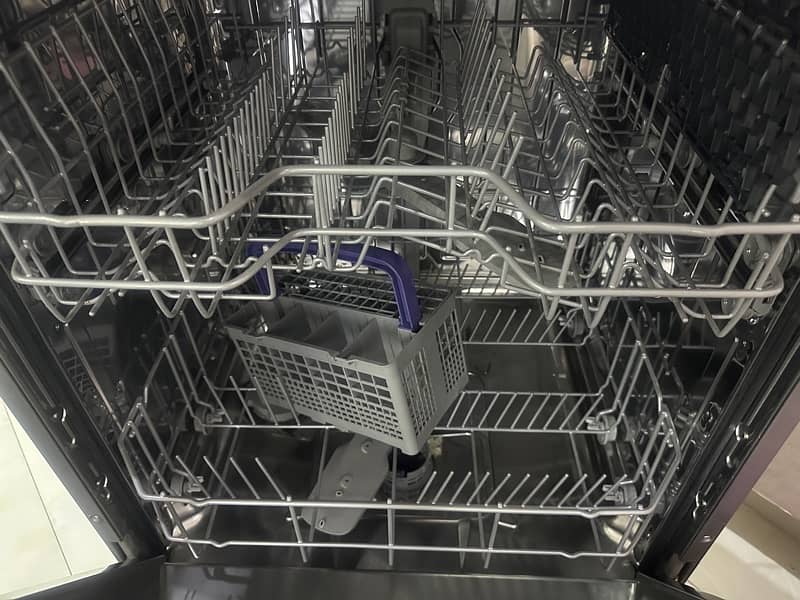 150,000 dawlance dishwasher 0