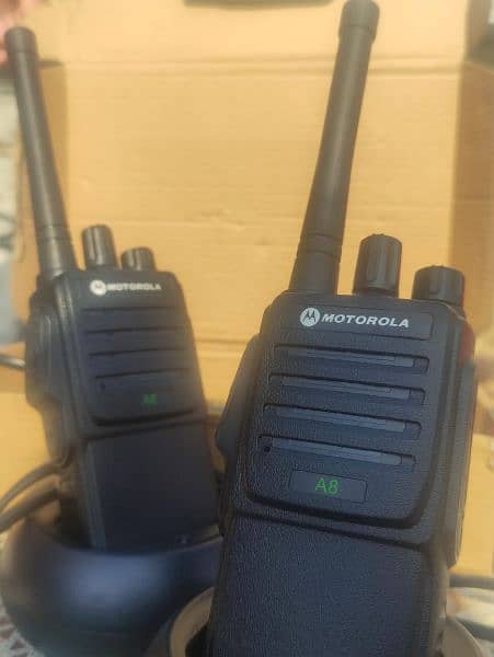 Motorola Walkie talkie A8 400-480MHz 1