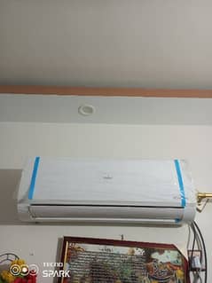 Haier ac 1.5 ton heat & cool