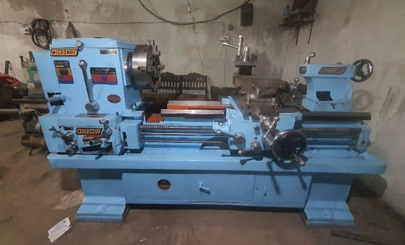 6.5 Feet Lathe machine We Deals in all kinds of Auto Mobile Machinery 2