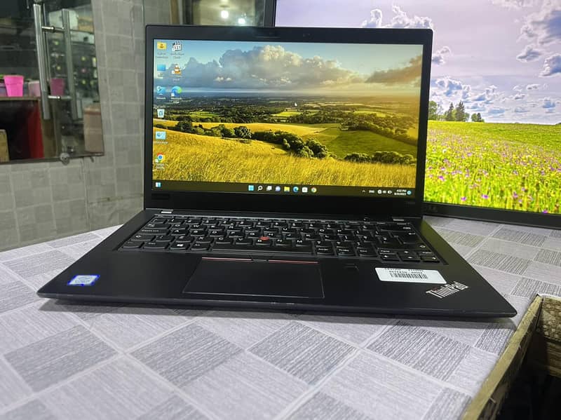 Lenovo T480s  (0322-8832611) 1