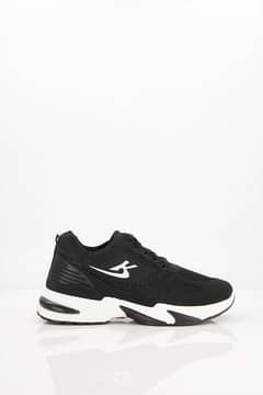 woman,s Chunky Sneakers black colour