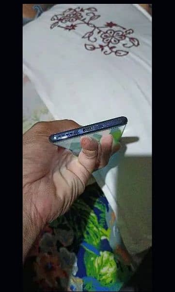 Infinix note 40 8/256 2