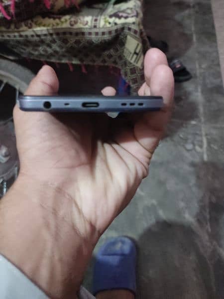 oppo F17 8/128 lush condition 2