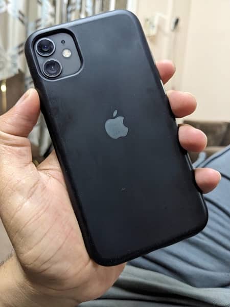 iPhone 11 64gb Factory Unlock Non PTA 3