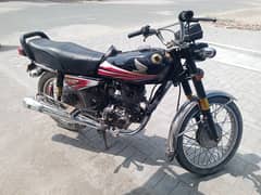 Honda 125cc urgent for sale 2011 model rahim yar khan number