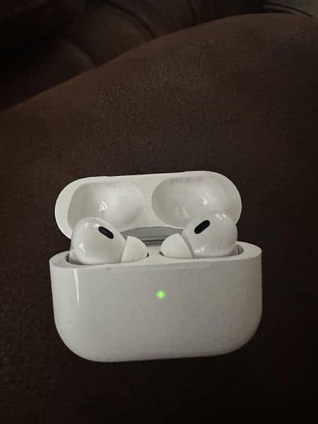 AIRPODS pro 2 orignal  balck and white color 2