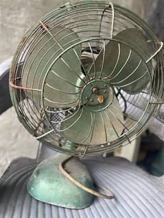 Antique table fan