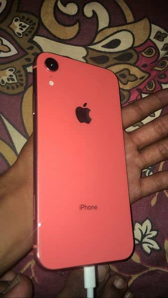 Iphone XR 64 GB Non PTA 5