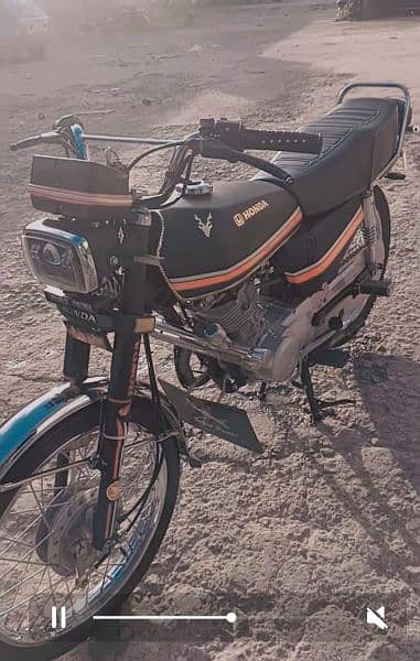 Honda 125 21 model Black color 0