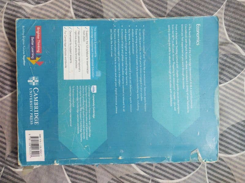 Alevels Economics book with past papers 1