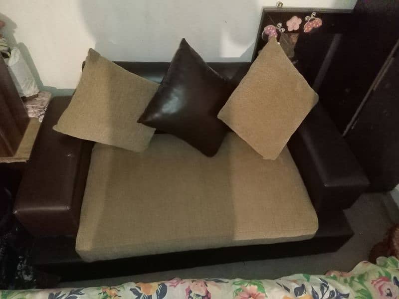 I sale sofa set 03014079962 3