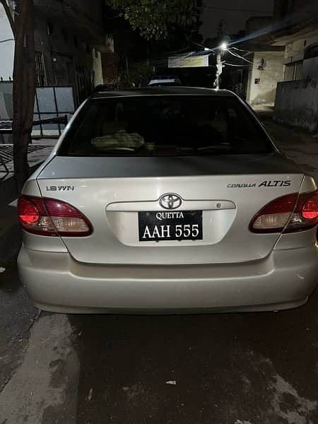 Toyota Corolla Altis 2006 4