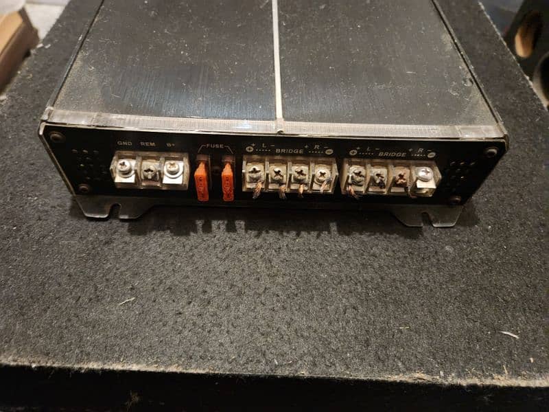 sansui 4 channel amplifier 0