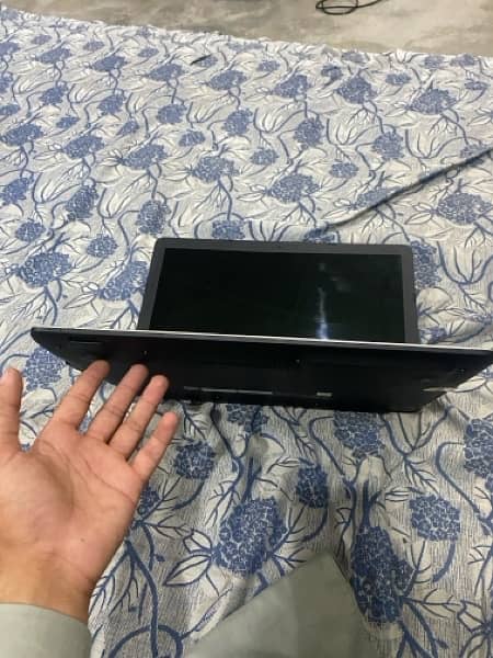 laptop for v very urgent sale 0