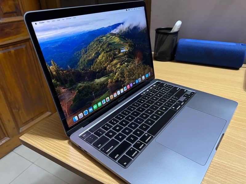 Macbook Pro 2020 / 16GB / 512GB / 13.3" / Touch Bar 1