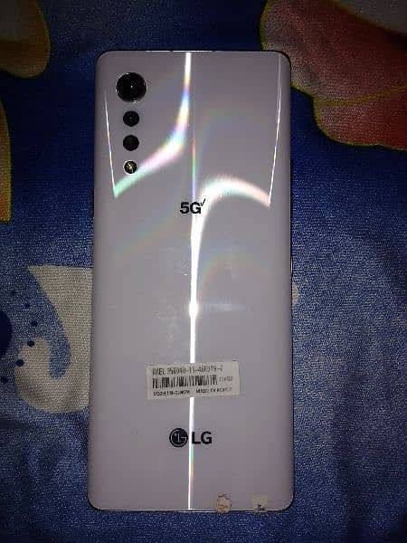 lg velvet 10 10 condition I need money 1