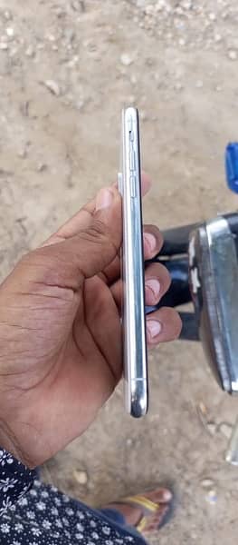 iphone x 64 gb pta approved 3