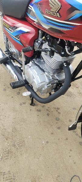 Honda 125 condition 10/10 3