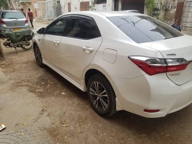 Toyota Corolla Altis 2018 1