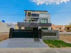 A Prime Location House Of 10 Marla In Rs. 33500000