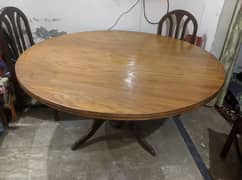 Dining table round shape for sale urgent