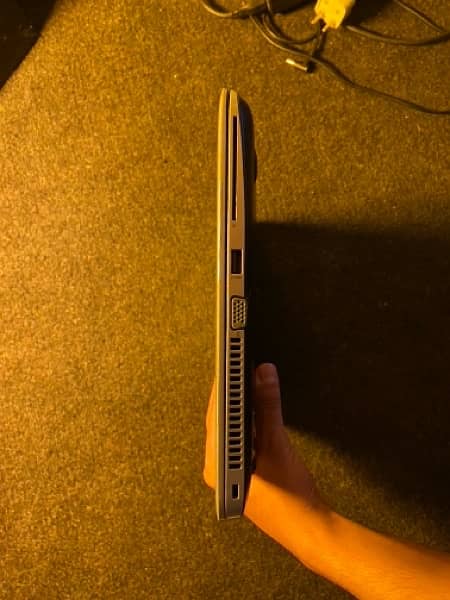 HP ELITEBOOK (mt43) 5