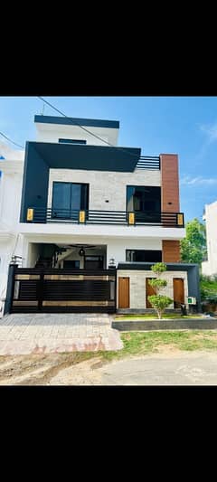 BRAND NEW DOUBLE STORY HOUSE 0