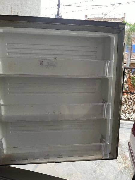 Refrigerator for sale urgently 5