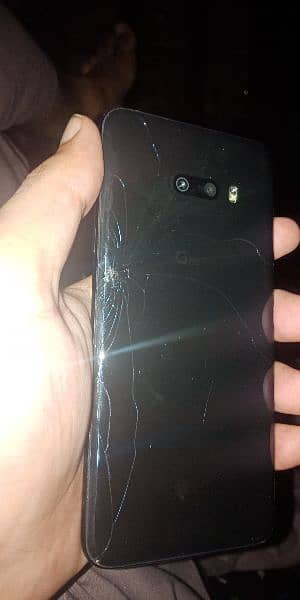 LG G8X ThinQ Back Cracked 1