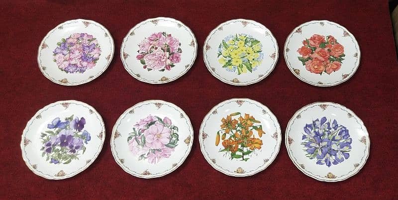 Royal Albert Wall Hanging floral plates 0