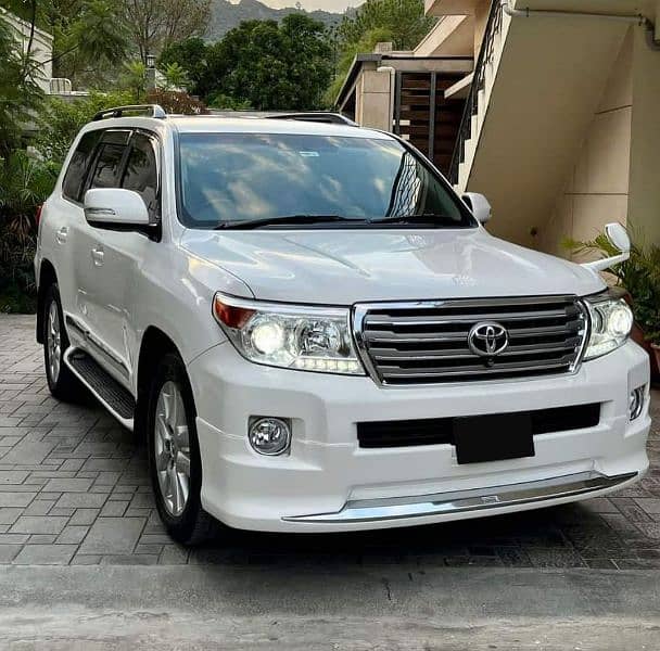 Toyota Land Cruiser 2013 V8 Reg 2018 0