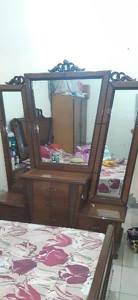 dressing table 1