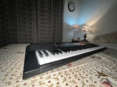 YAMAHA PSR F51 0